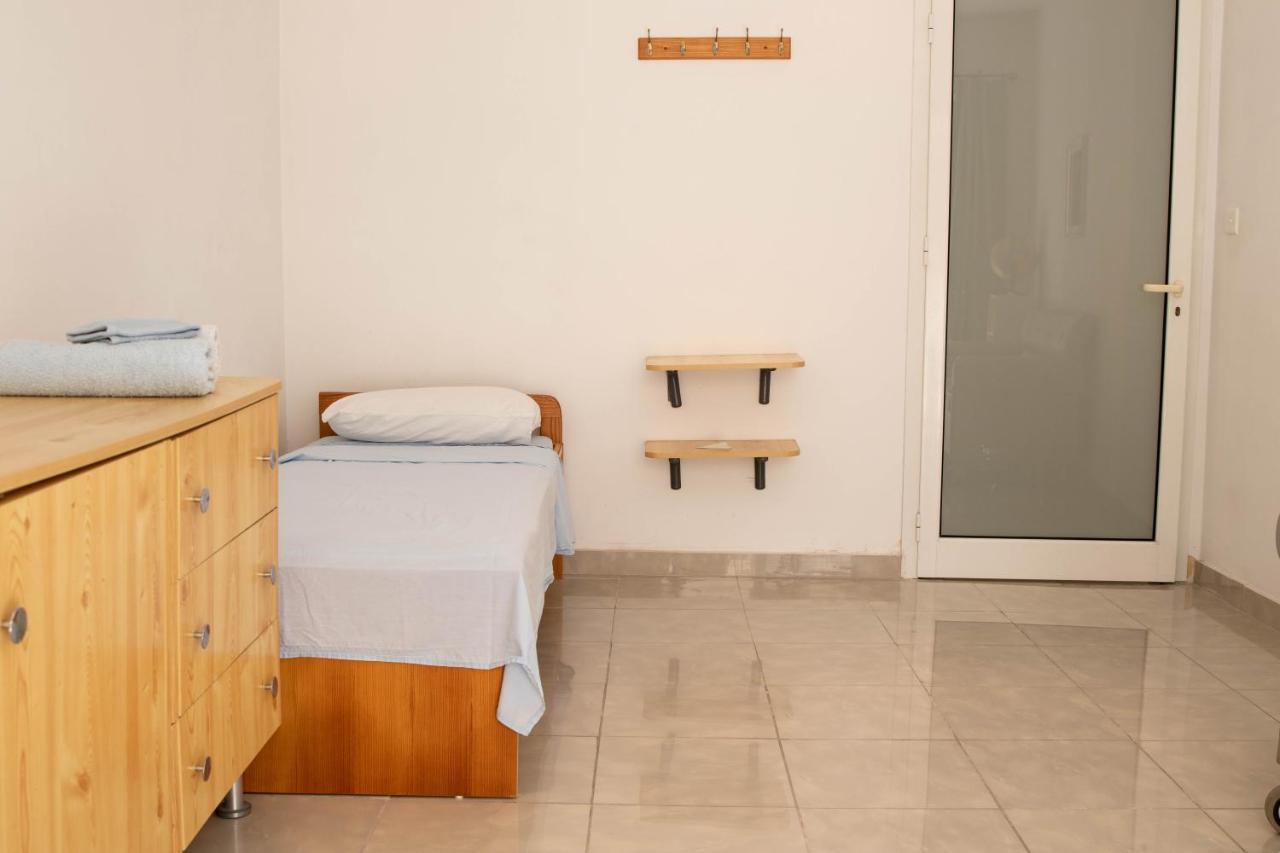 Spacious 3-Bedroom Apartment 30 Seconds From Sea 마르사스칼라 외부 사진