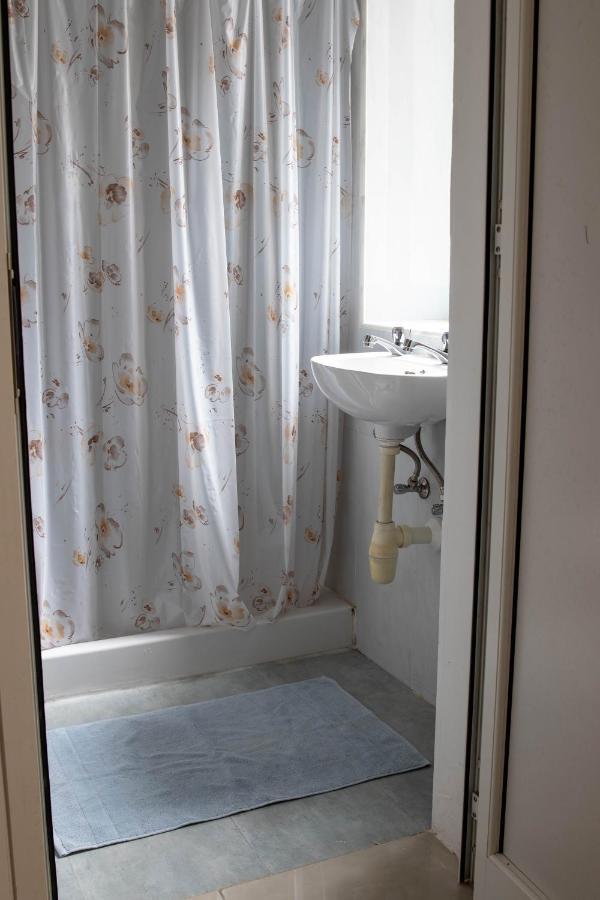 Spacious 3-Bedroom Apartment 30 Seconds From Sea 마르사스칼라 외부 사진