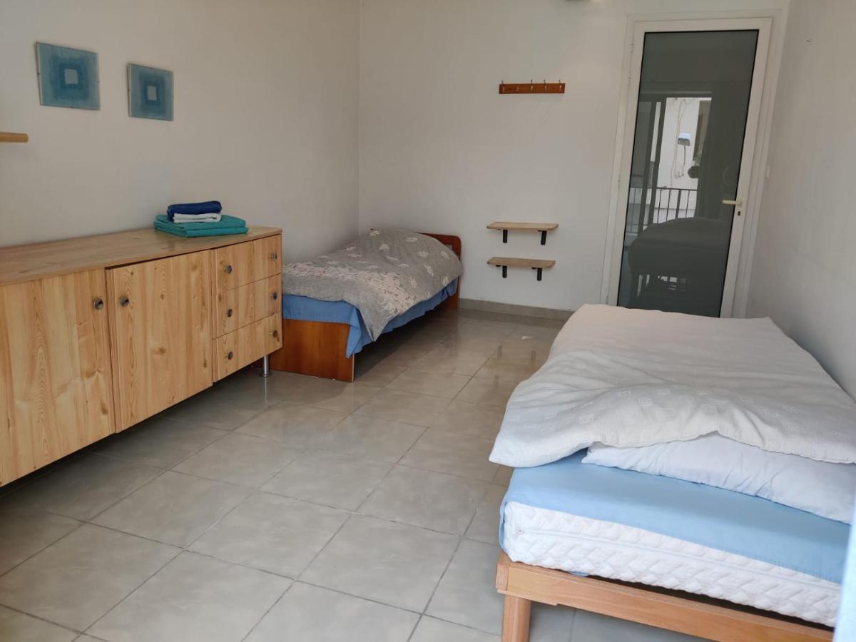 Spacious 3-Bedroom Apartment 30 Seconds From Sea 마르사스칼라 외부 사진
